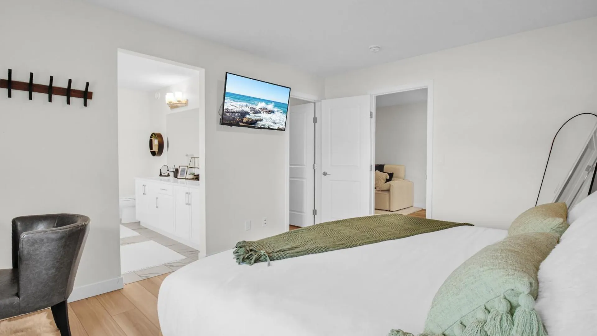 Luxury Ac Sleeps 4